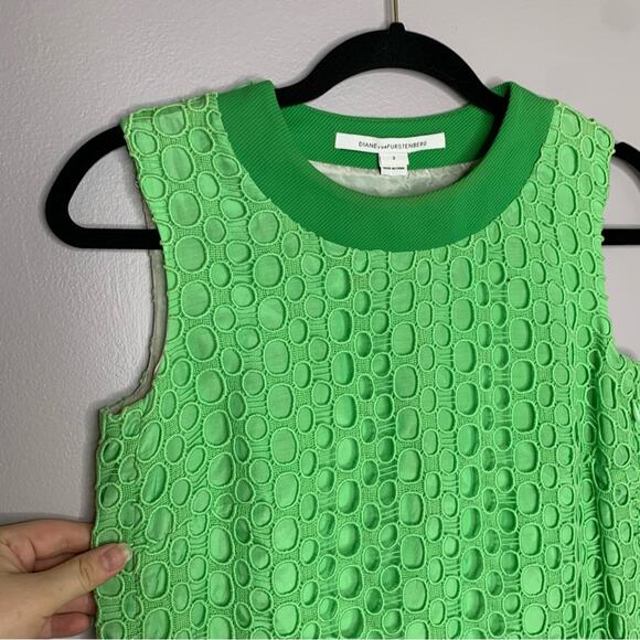 Diane Von Furstenberg Pakuna green eyelet sleeveless dress women’s size 2 - Picture 2 of 5